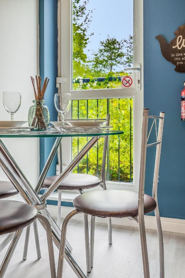 Saughton Suite With Views Of Water Of Leith Edimburgo Exterior foto