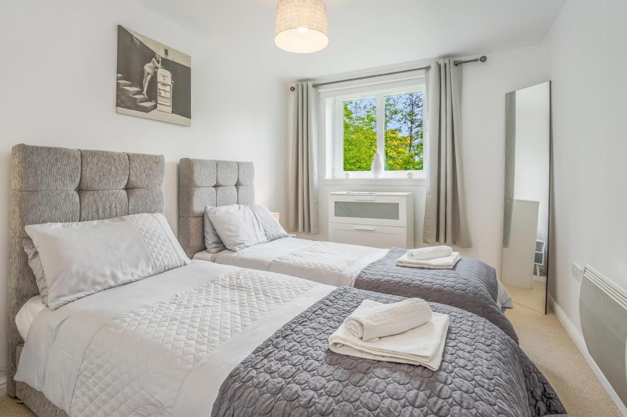 Saughton Suite With Views Of Water Of Leith Edimburgo Exterior foto